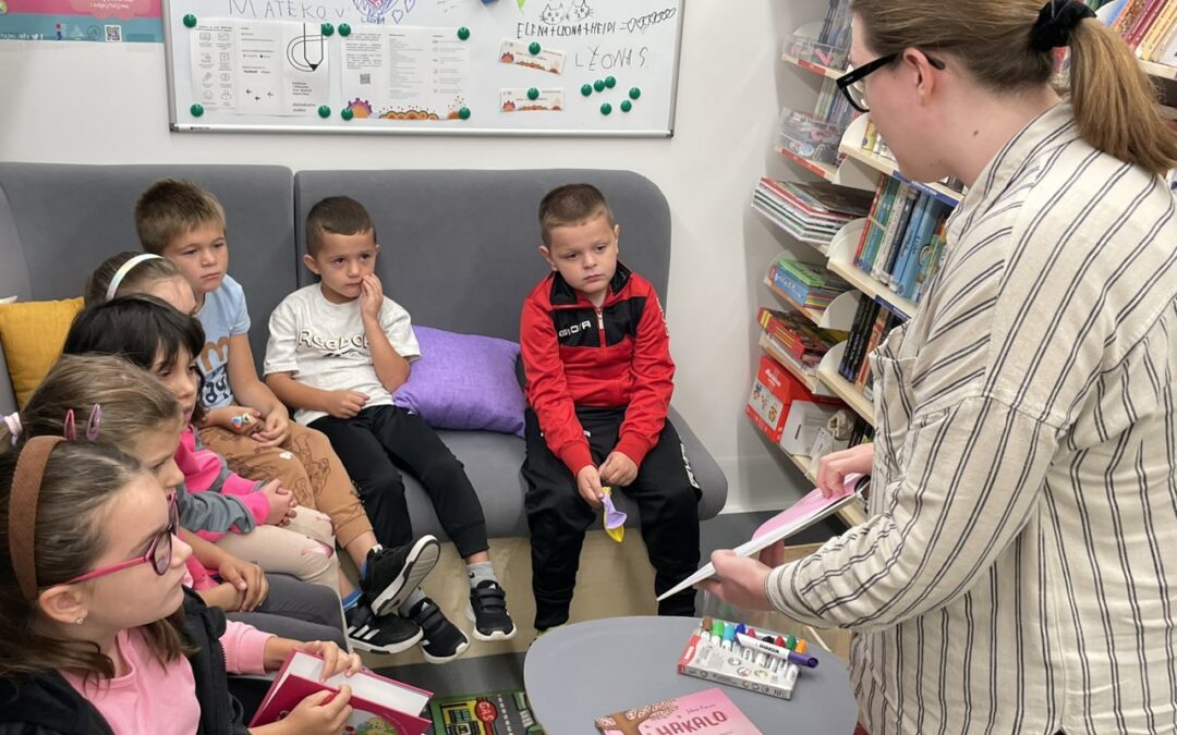 PRVAŠI I DRUGAŠI POSJETILI BIBLIOBUS