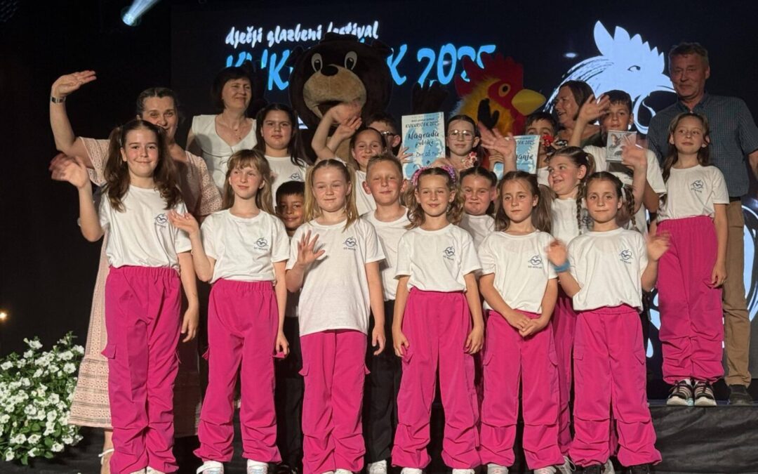 NA FESTIVALU „KUKURIČEK“ U ĐURĐEVCU OSVOJILI SMO NAGRADU PUBLIKE I DRUGU NAGRADU ŽIRIJA!