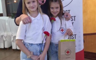 ZARE UVELIČALE SVEČANOST