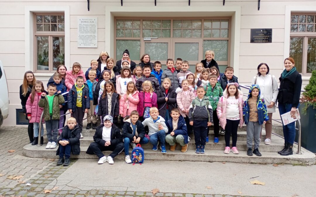 KAZALIŠNA PREDSTAVA „ALISA U ZEMLJI ČUDESA“ I POSJET GALERIJI KOPRIVNICA