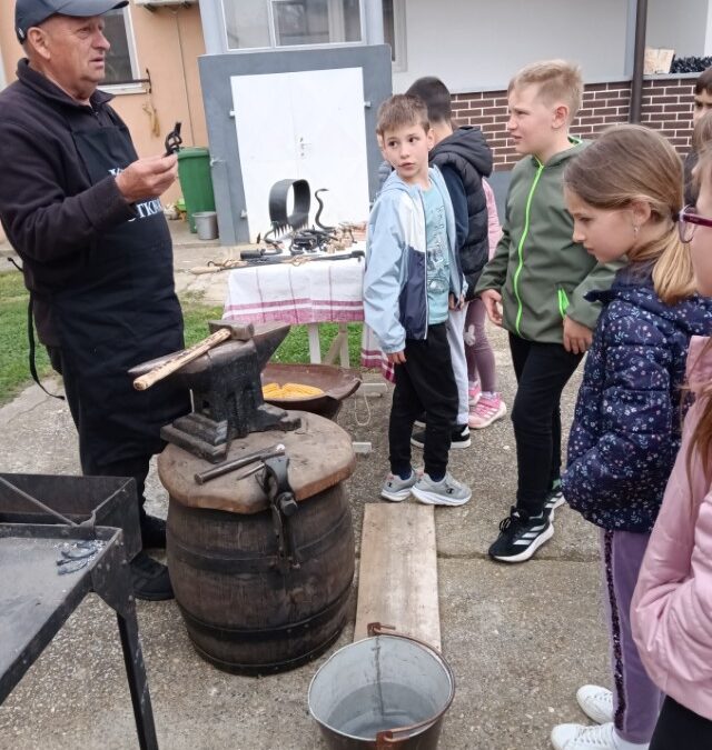 DRUŽENJE S KOVAČEM